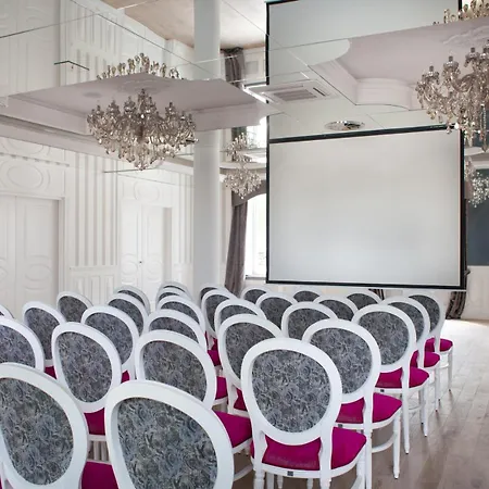Palac Domaniowski Hotell Wieniawa