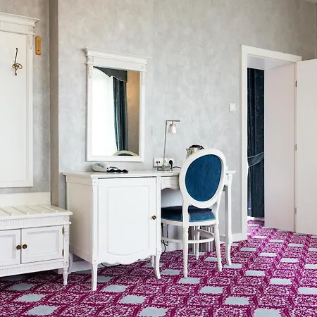 Hotel Pałac Domaniowski