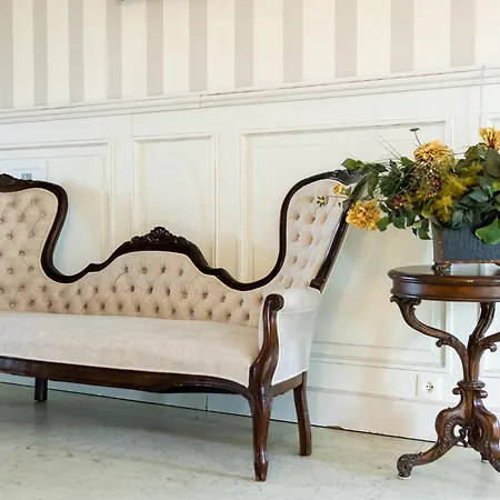 Hotel Pałac Domaniowski 4*