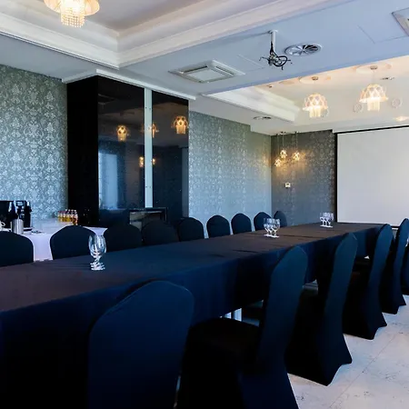 Pałac Domaniowski Hotel 4*