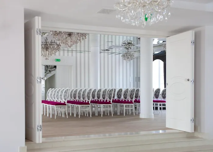 Palac Domaniowski 4* Wieniawa